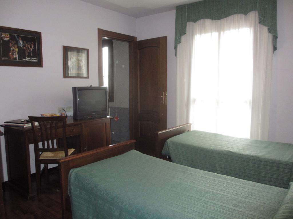 Principato Di Ariis Hotel Rivignano Eksteriør billede