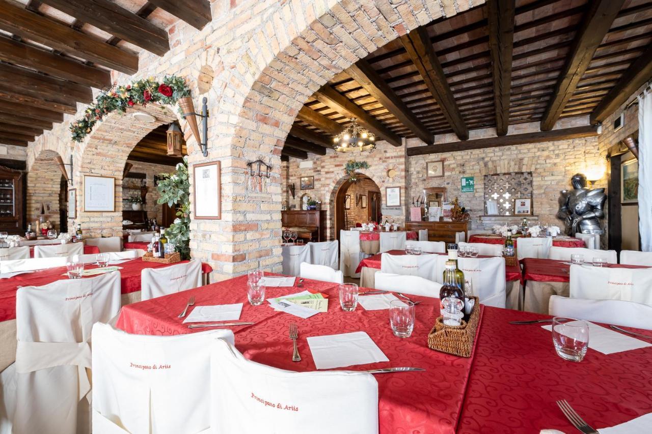 Principato Di Ariis Hotel Rivignano Eksteriør billede